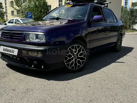 Volkswagen Vento 1995 года за 1 900 000 тг. в Алматы – фото 5