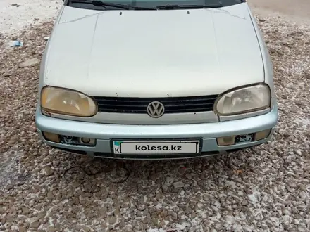 Volkswagen Golf 1996 года за 750 000 тг. в Уральск – фото 2