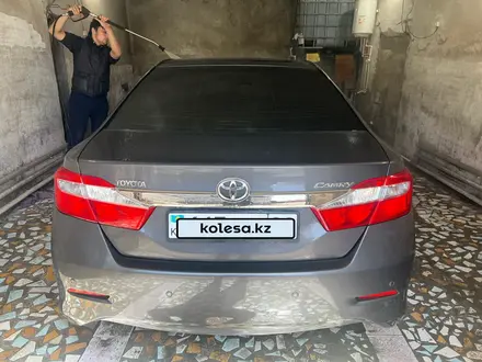 Toyota Camry 2014 года за 9 200 000 тг. в Караганда – фото 2