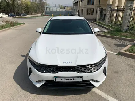 Kia K5 2024 года за 11 300 000 тг. в Алматы