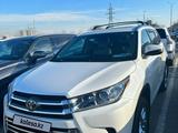 Toyota Highlander 2016 года за 12 000 000 тг. в Шымкент – фото 2
