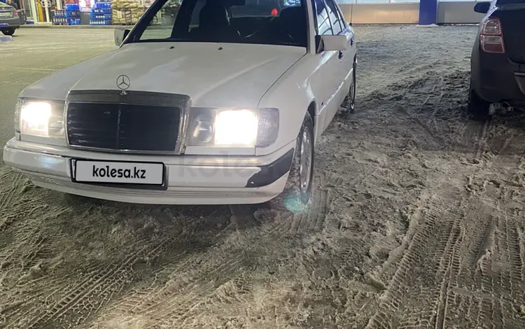 Mercedes-Benz E 200 1993 года за 1 200 000 тг. в Алматы