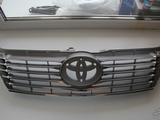 Решетка радиатора Toyota Camry 50 за 22 000 тг. в Алматы