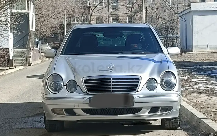 Mercedes-Benz E 320 1997 годаүшін3 800 000 тг. в Талдыкорган