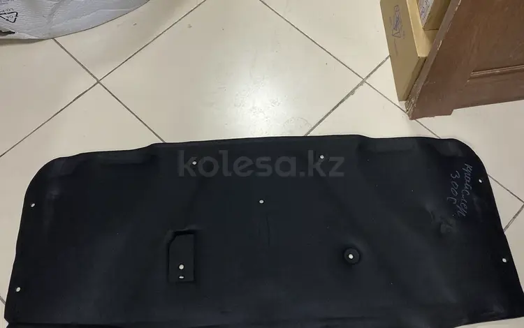 Обшивка капота Chrysler 300C 2004-үшін23 000 тг. в Астана