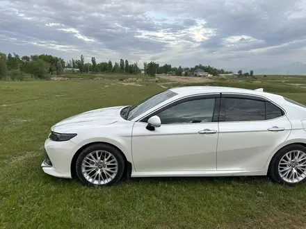 Toyota Camry 2018 года за 16 700 000 тг. в Алматы – фото 5