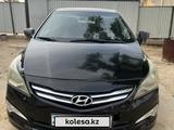 Hyundai Solaris 2015 года за 3 300 000 тг. в Атырау