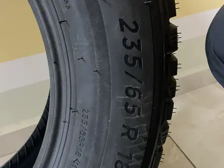 Шины Michelin 235/65 R18 за 477 000 тг. в Астана