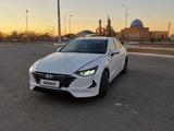 Hyundai Sonata 2021 годаfor12 200 000 тг. в Атырау – фото 3