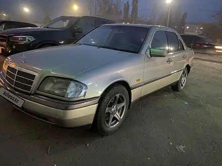 Mercedes-Benz C 220 1995 года за 2 090 000 тг. в Астана – фото 10