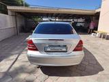 Mercedes-Benz C 260 2001 года за 2 200 000 тг. в Алматы – фото 4