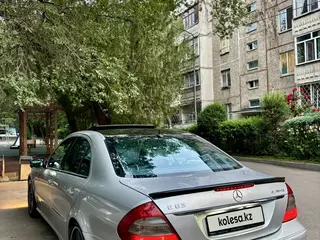 Mercedes-Benz E 500
