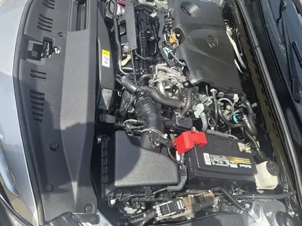 Toyota Camry 2019 года за 8 000 000 тг. в Атырау – фото 9