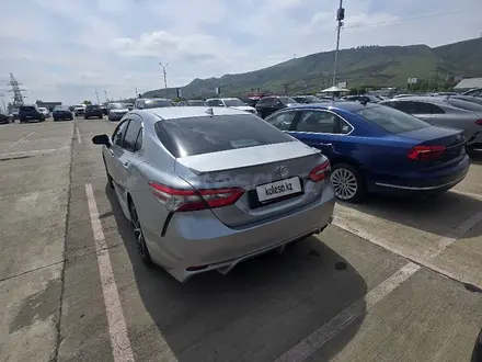 Toyota Camry 2019 года за 8 000 000 тг. в Атырау – фото 5