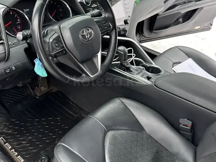 Toyota Camry 2019 года за 14 500 000 тг. в Астана – фото 7