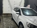 Chevrolet Aveo 2014 года за 2 800 000 тг. в Семей – фото 2