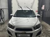 Chevrolet Aveo 2014 года за 2 800 000 тг. в Семей – фото 4