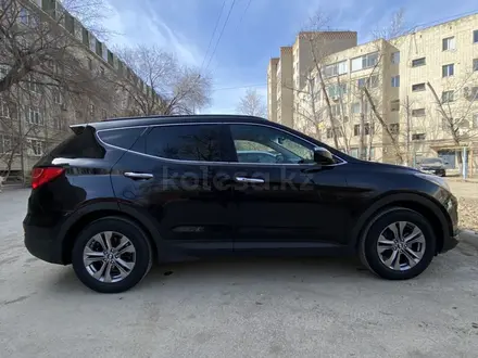 Hyundai Santa Fe 2014 года за 6 700 000 тг. в Актобе – фото 3