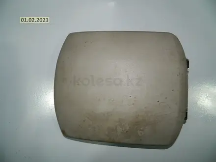 Подлокотник средней консоли (серый) за 14 000 тг. в Алматы