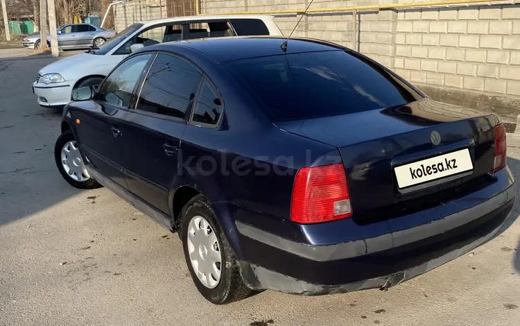 Volkswagen Passat 1997 годаүшін1 800 000 тг. в Тараз