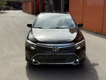 Toyota Camry 2014 года за 9 800 000 тг. в Алматы – фото 2