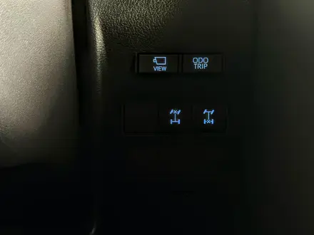 Toyota Land Cruiser Prestige Off-Road 2026 года за 63 470 000 тг. в Усть-Каменогорск – фото 19