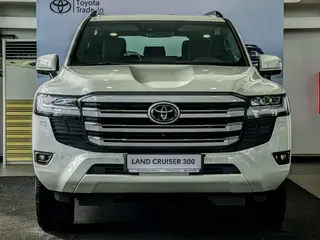 Toyota Land Cruiser Prestige Off-Road