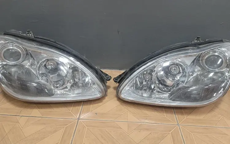 Фара Mercedes S 220 рестайлинг за 15 000 тг. в Шымкент