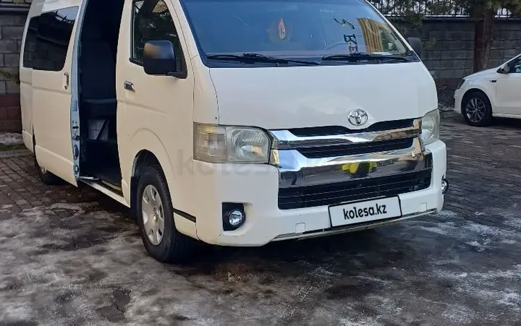 Toyota Hiace 2016 года за 15 000 000 тг. в Алматы