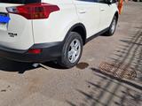 Toyota RAV4 2015 годаfor11 900 000 тг. в Астана – фото 2