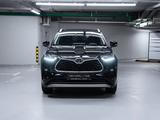 Toyota Highlander Luxe 2025 года за 28 500 000 тг. в Алматы – фото 2