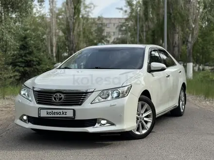Toyota Camry 2014 года за 8 900 000 тг. в Павлодар