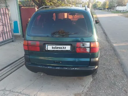 Volkswagen Sharan 1996 года за 1 400 000 тг. в Алматы – фото 3