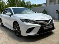 Toyota Camry 2017 года за 14 000 000 тг. в Жанаозен