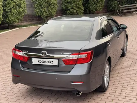 Toyota Camry 2014 года за 11 200 000 тг. в Алматы – фото 20