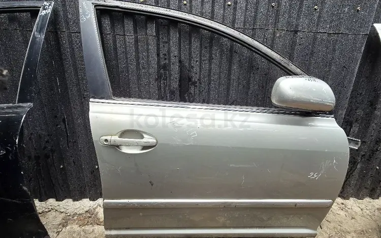 Дверь передняя правая Тойота Авенсис 250 за 40 000 тг. в Алматы