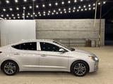 Hyundai Elantra 2019 года за 5 000 000 тг. в Атырау – фото 2
