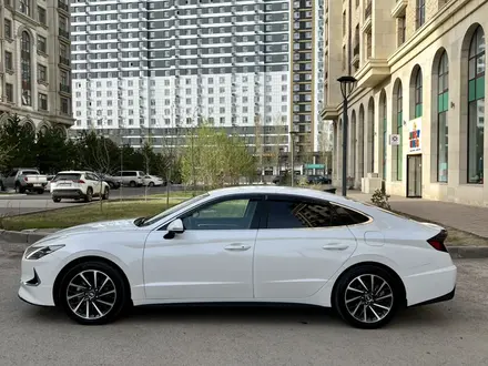 Hyundai Sonata 2022 года за 13 600 000 тг. в Астана – фото 6