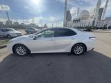 Toyota Camry 2021 годаүшін13 800 000 тг. в Астана – фото 4
