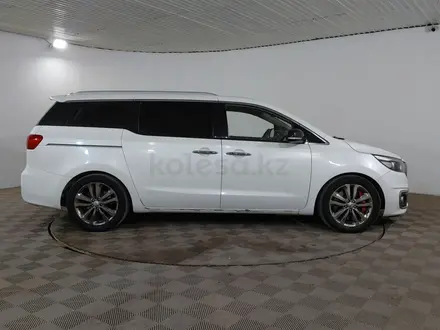 Kia Carnival 2017 года за 8 990 000 тг. в Шымкент – фото 4