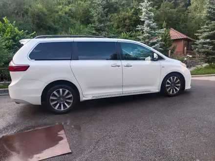 Toyota Sienna 2019 года за 19 000 000 тг. в Алматы – фото 9