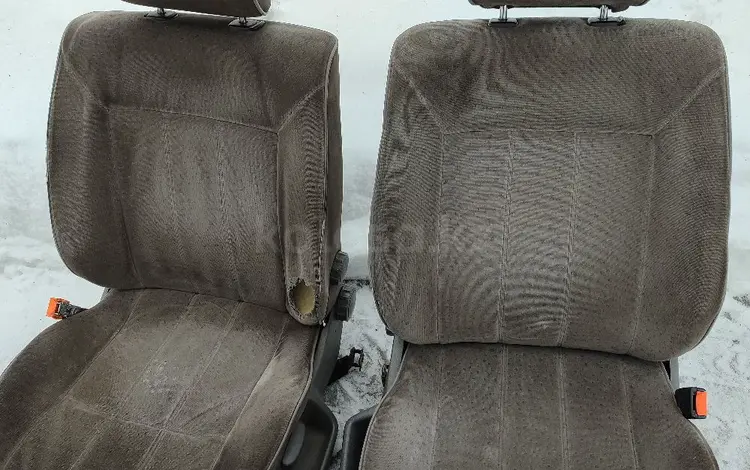 Сиденье на Пасат б3 б4 за 25 000 тг. в Астана