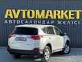 Toyota RAV4 2015 года за 9 700 000 тг. в Актобе – фото 3