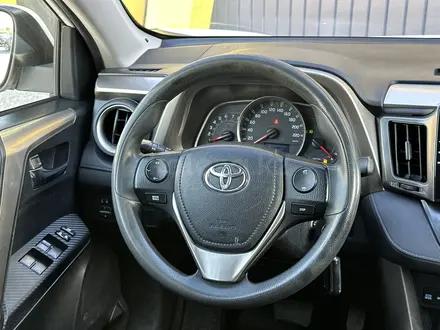 Toyota RAV4 2015 года за 9 700 000 тг. в Актобе – фото 8