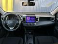 Toyota RAV4 2015 года за 9 700 000 тг. в Актобе – фото 9