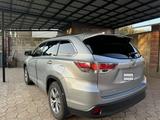 Toyota Highlander 2015 года за 12 000 000 тг. в Алматы – фото 2