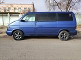 Volkswagen Multivan 1997 годаүшін5 000 000 тг. в Актау – фото 3