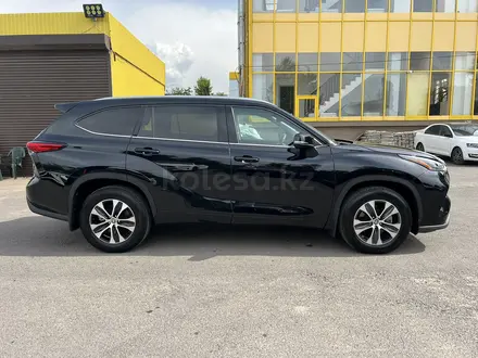 Toyota Highlander 2021 года за 21 500 000 тг. в Алматы – фото 4