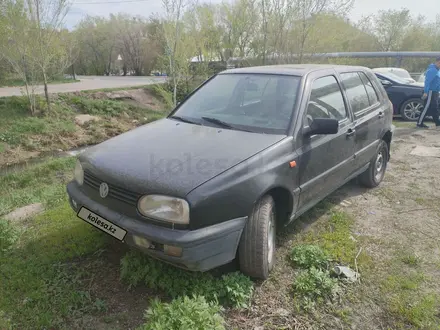 Volkswagen Golf 1993 года за 850 000 тг. в Астана – фото 4