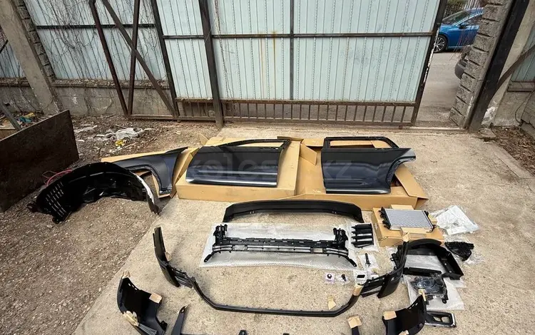 Бампер/Фара/Решетка/Двери Крыло Land Cruiser 300 за 50 000 тг. в Актау